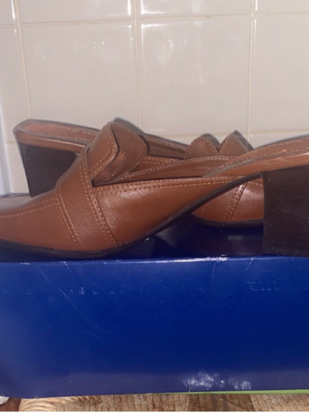 Easy Spirit Women's Tan Brown Leather Slip-On Block Heel Mules